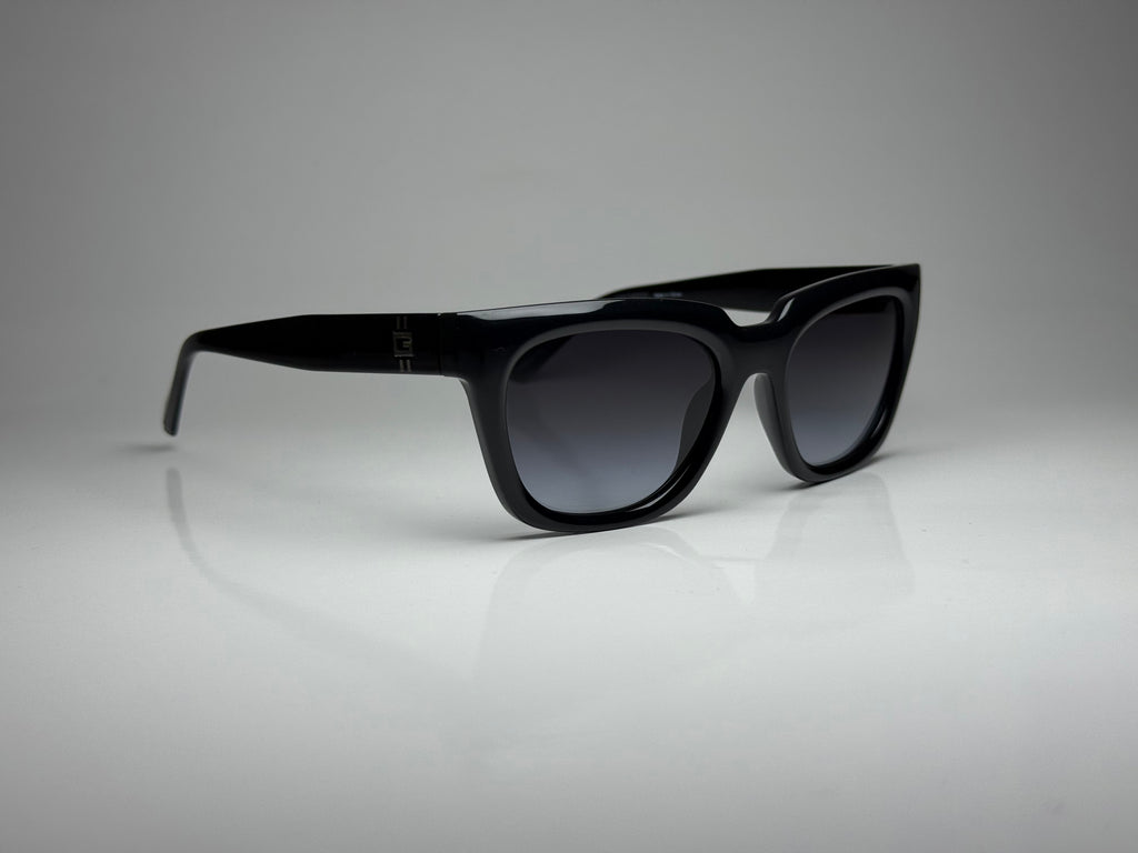 Guess Sunglasses GU00206 01B Shiny Black/Gradient Smoke – 53-19-145