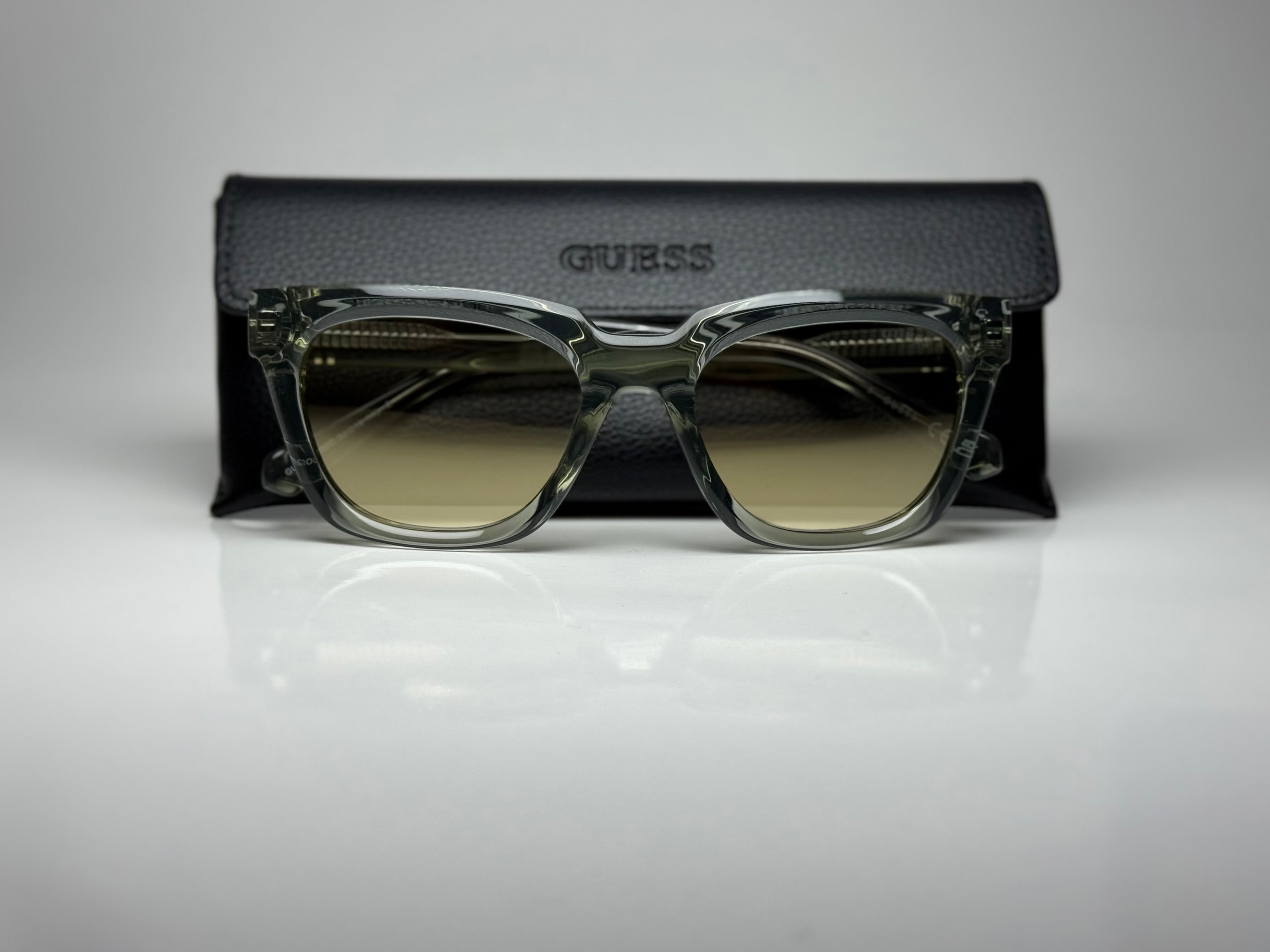 Guess Sunglasses GU00206 20C Grey/Smoke Mirror – 53-19-145